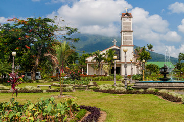 Parque Central square in La Fortuna village, Costa Rica - obrazy, fototapety, plakaty