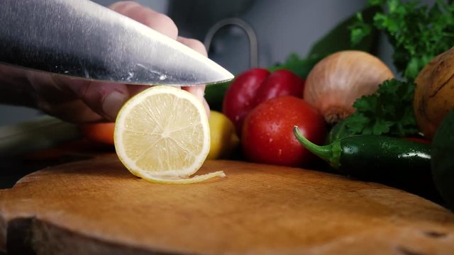 Lemon cutting