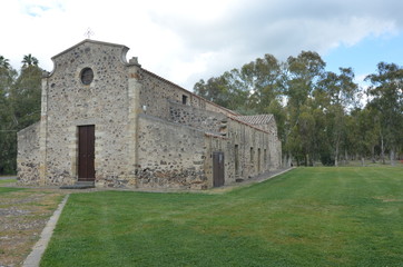 Fototapeta na wymiar Chiesa di Santa Maria de is Acquas a Sardara