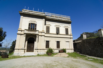 Miniera Su Suergiu a Villasalto palazzina della direzione