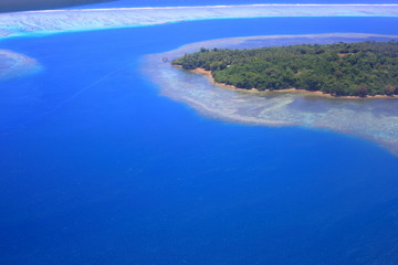 Fototapeta na wymiar Beautiful Coral reefs coastline of Guadalcanal Island, Solomon
