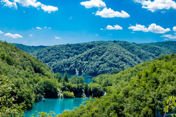Fototapeta na wymiar the Plitvice Lakes National Park in Croatia