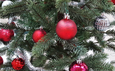 Fototapeta na wymiar Christmas tree with balls ornament decoration