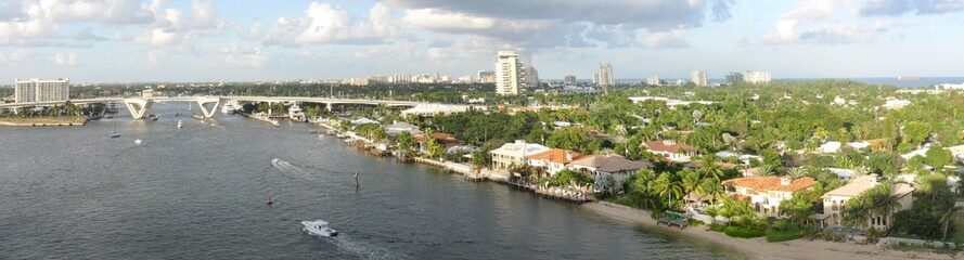 Fototapeta na wymiar Port area of Fort Lauderdale, Florida