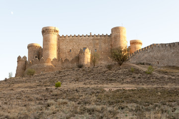 Castillo de Belmonte (castle of Belmonte), a medieval castle on the  village of Belmonte, in the province of Cuenca in Spain.