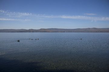 Obraz na płótnie Canvas Mountain lake