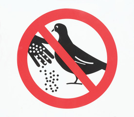 Schild  Vögel füttern verboten