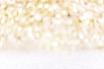 Festlicher Hintergrund in Gold und Weiß, Konzept Silvester oder Weihnachten