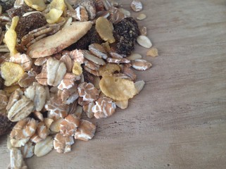 Aliment naturel et bio Muesli  (corn-flakes nature,Avoine, banane sec, raisin sec