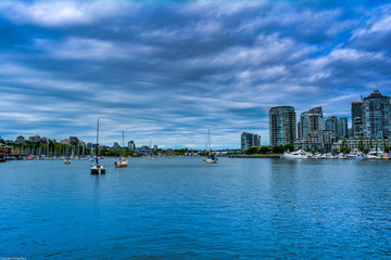 Fototapeta na wymiar Hafen_Häuser_Vancouver