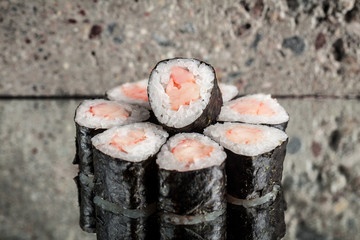 Mini roll with shrimp