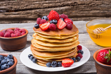 Pancakes with berries