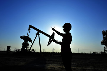 The oil workers in the job