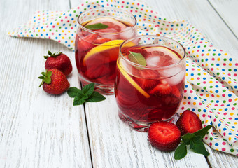 Lemonade with strawberries