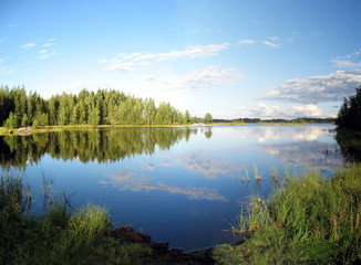 Obraz premium Beautiful lakeside scenery panorama of pristine nature