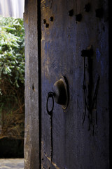 ancient doors in tibet