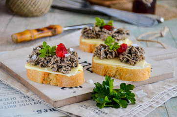 Bread with liver pate