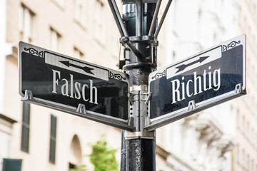 Schild 259 - Richtig