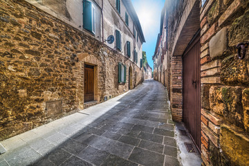 Fototapeta na wymiar Narrow street in Montalcino