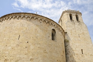 Fototapeta na wymiar Romanic stone church in Besalu, Girona, Spain