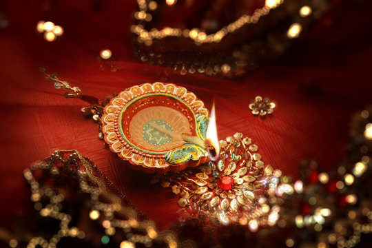 Diwali Celebration Diya Lamp India - Bokeh Blurred Background