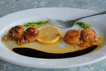 broiled scallops w/lemon sauce,nuts,broccolipuree,&balsamicreduction