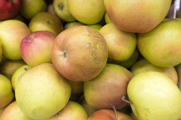 apples
