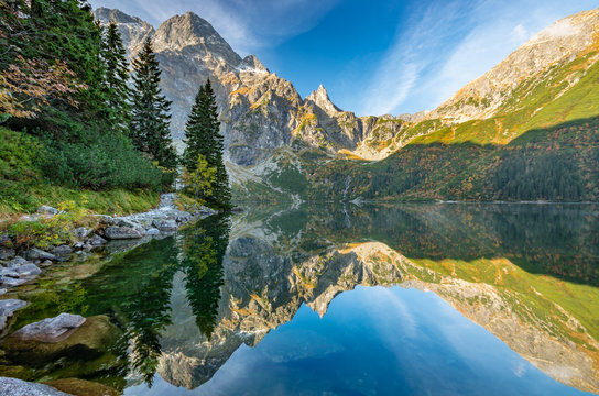 Tatra mountains, Morskie Oko lake, fall morning, Poland © tomeyk