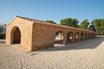 Traditional market building