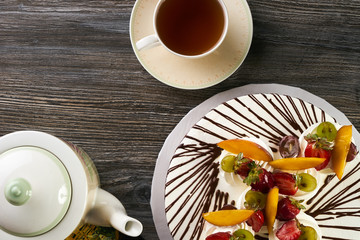 Delicious tart with fresh fruits