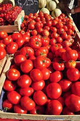 マルシェのトマト