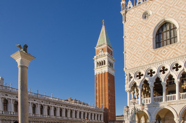Fototapeta na wymiar Venezia, campanile piazza san marco