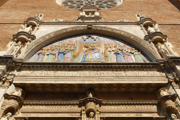 Toulouse, église de la Dalbade, le portail et son tympan, Occitanie, Haute-Garonne, France