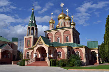 Fototapeta na wymiar The Russian Orthodox Church in Melbourne, Australia. An interesting architecture!