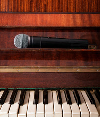 Piano and wireless microphone