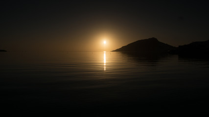 Lever de soleil sur la mer