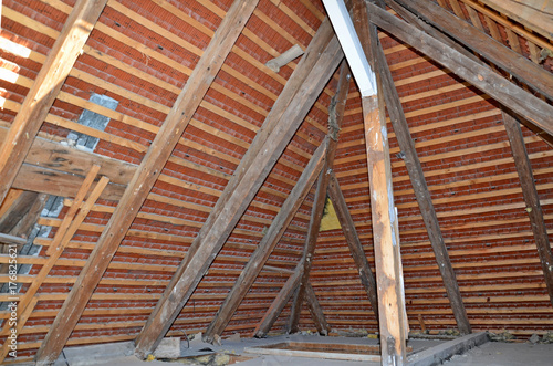 "Dachboden" Stockfotos und lizenzfreie Bilder auf Fotolia.com - Bild