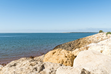 Fototapeta na wymiar Bassin d'Arcachon (France), vue sur la presqu'île du Cap Ferret