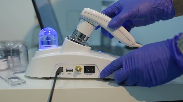 Trichoscopy is a method of examining hair using a special device - a trichoscope.