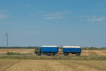 Obraz premium Truck with grain