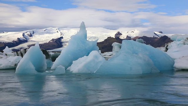 Floating iceberg in the glacial lake Jokulsarlon, Iceland
