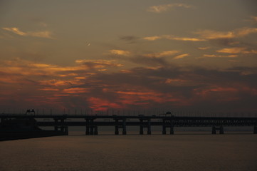 スカイゲートブリッジと夕焼け