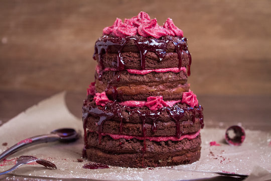 Russische Zupftorte mit Kirsch Creme und Sirup