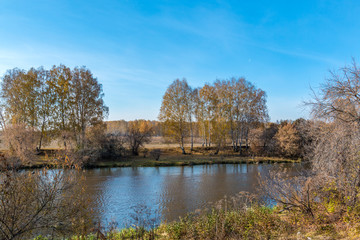 Fototapeta na wymiar autumn river landscape