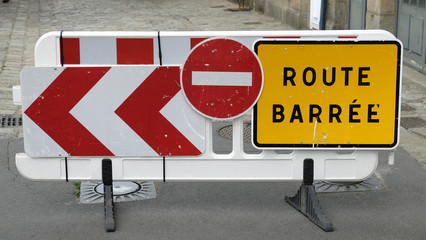 route barrée