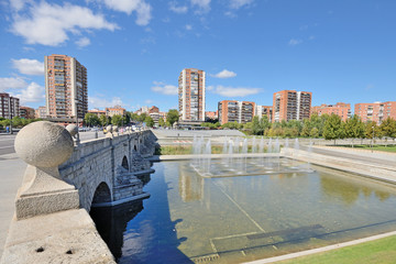 Segovia bridge and Manzanares river. Madrid, Spain. - obrazy, fototapety, plakaty