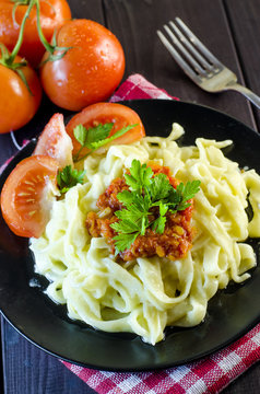 pasta with minced meat and tomatoes