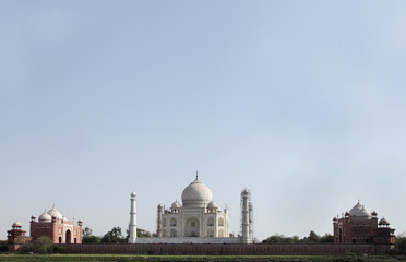 Fototapeta na wymiar Taj Mahal from Mehtab bagh