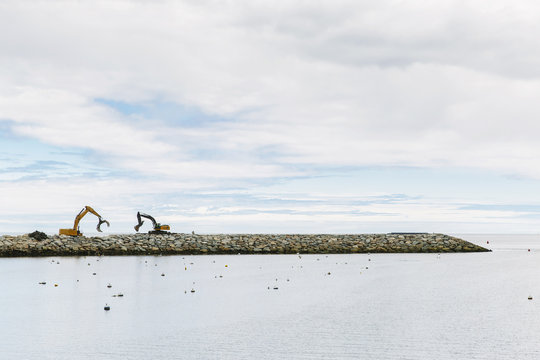 Dual on the Waterfront