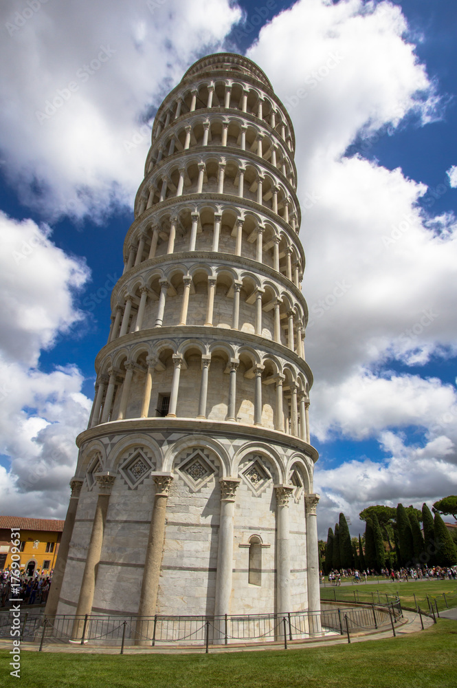 Wall mural leaning tower of pisa, italy